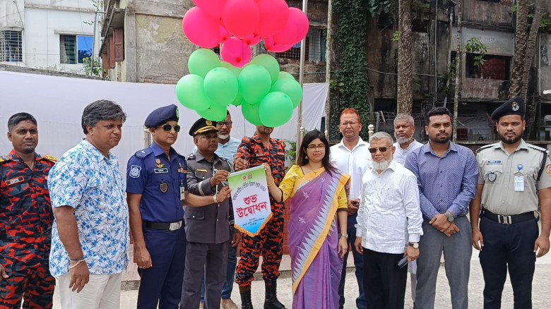 সাতক্ষীরায় ফায়ার সার্ভিস ও সিভিল ডিফেন্স সপ্তাহ উদ্বোধন