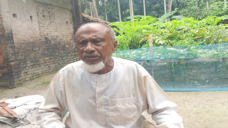যশোরের শার্শায় বৃদ্ধকে ব্ল্যাকমেইল করে ৩ লাখ টাকা জরিমানা আ